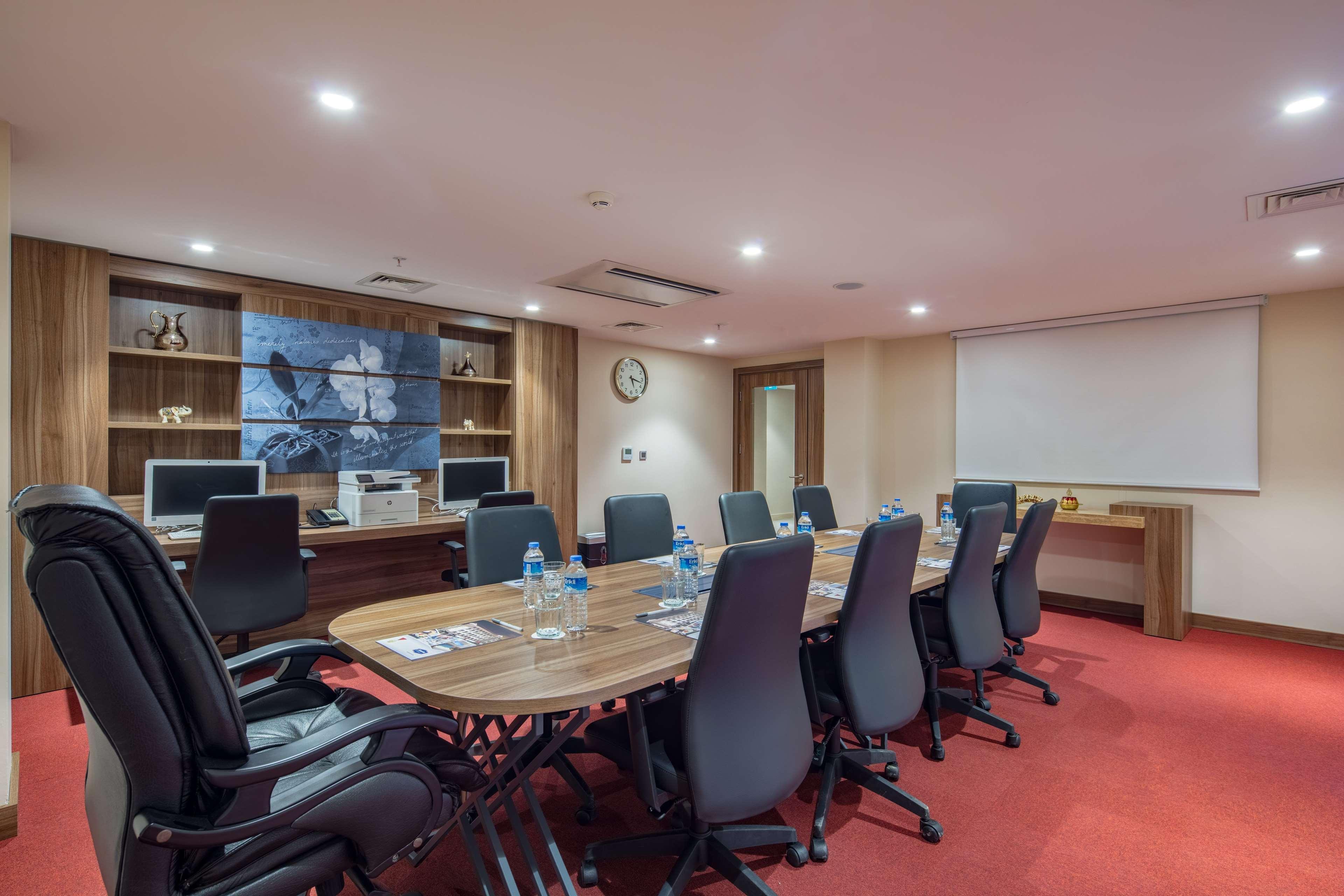 Hampton By Hilton Kahramanmaras Hotel Ngoại thất bức ảnh